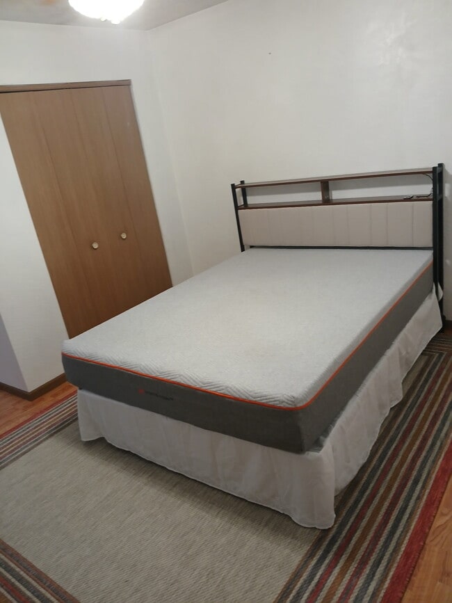 Building Photo - 142 Homestead Ln