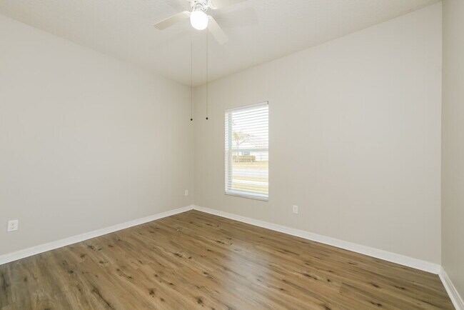 Building Photo - 3040 Morton Way