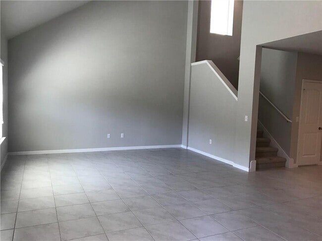 Building Photo - 2205 Bettylou Ln