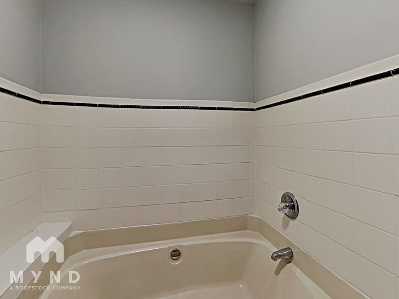 Building Photo - 10024 Fireside Ln