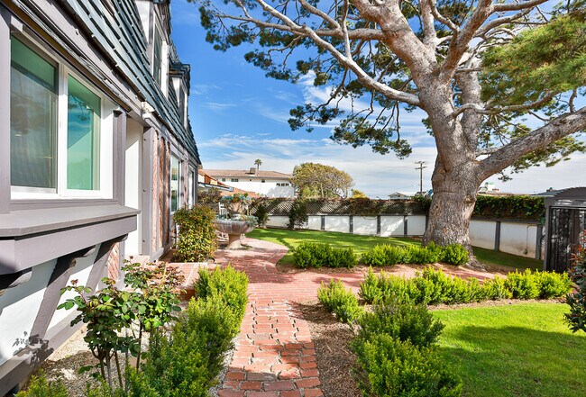 Building Photo - 21513 Pacific Coast Hwy