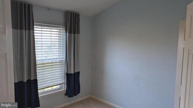 Building Photo - 20970 Rootstown Terrace