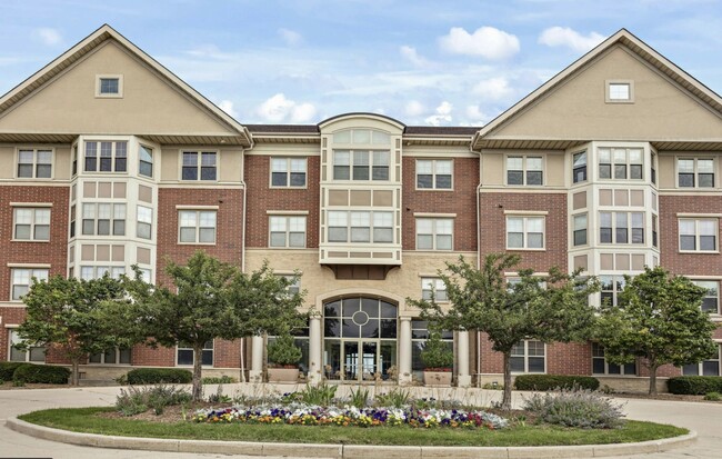 Building Photo - 4120 S Lake Dr