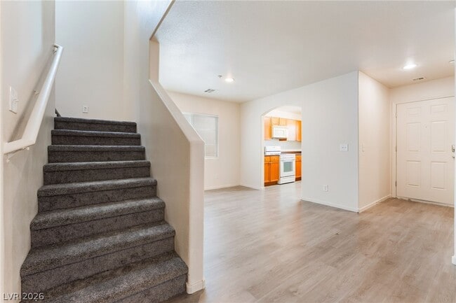 Building Photo - 9004 Successful Ct