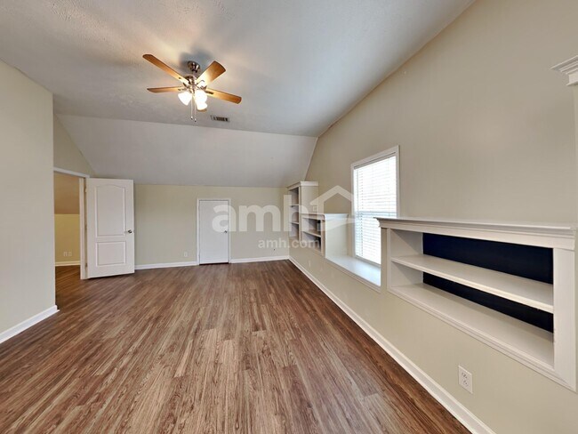 Building Photo - 803 Buckhaven Dr