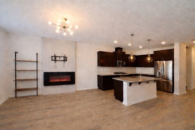 Building Photo - Beautiful 3BD Home in Hillsboro!!
