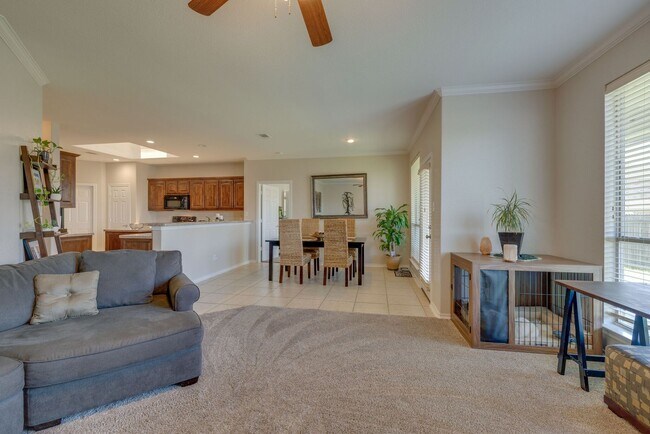 Building Photo - Welcome Home! Gorgeous 3 Bedroom Home Ready For Move In
