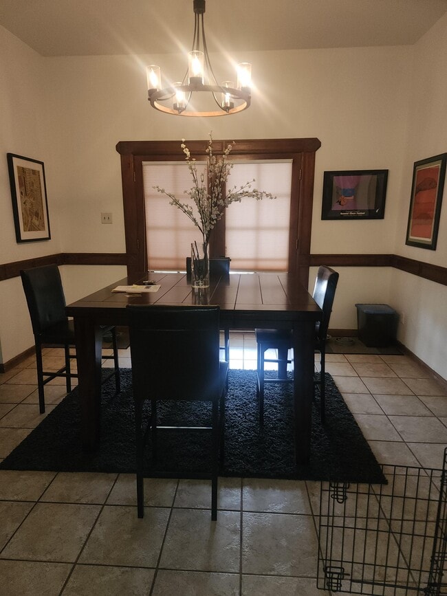 Building Photo - 787 Rouault Ave