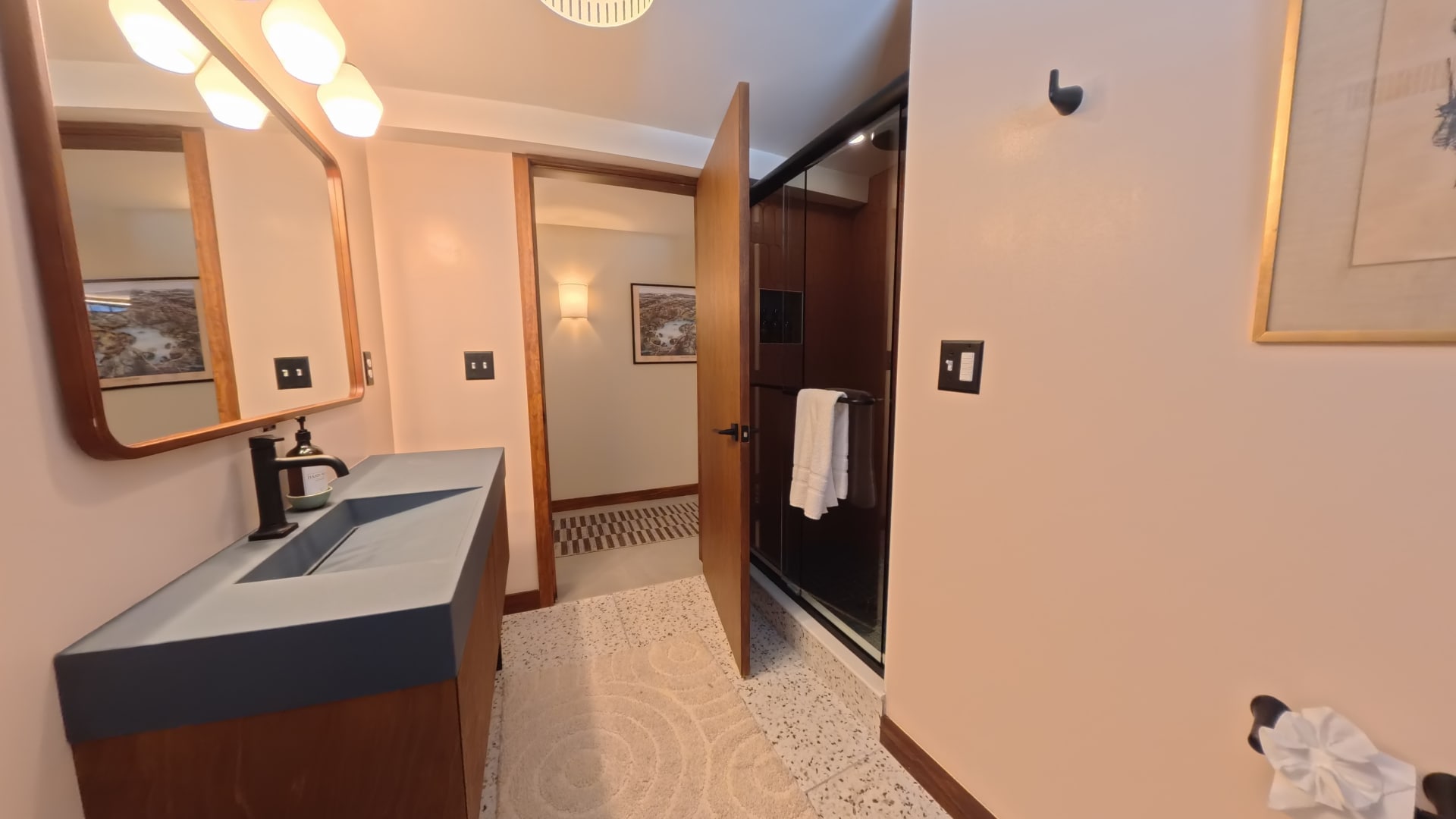 Building Photo - 64 Newcomb Rd