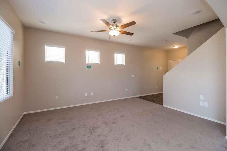 Building Photo - 1306 S 119th Dr