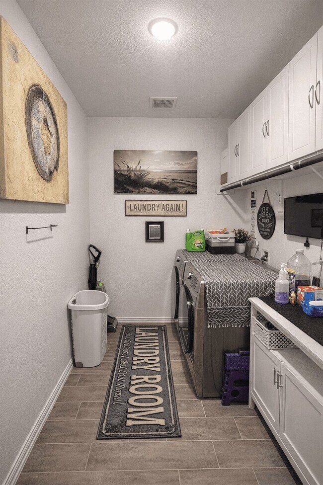 Building Photo - 31606 Roldan Ln