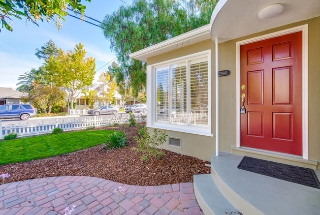 Building Photo - 2990 Cowper St