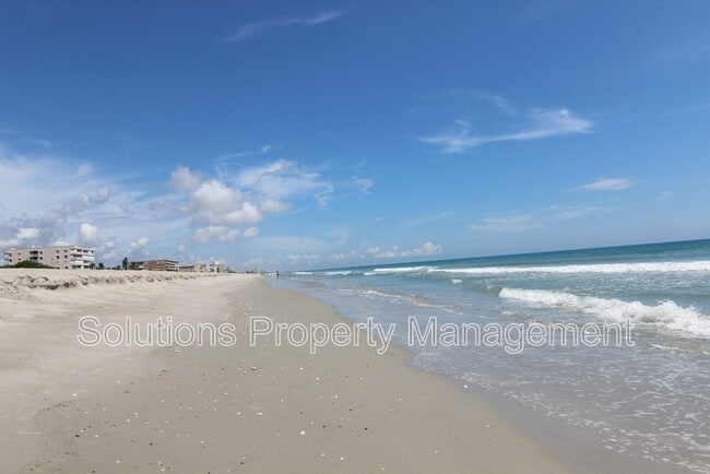 Building Photo - 1095 N Hwy A1A