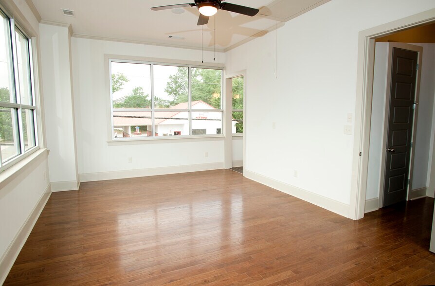 Building Photo - 2005 S Milledge Ave