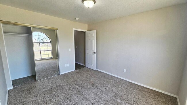 Building Photo - 1609 Rocky Mountain Way