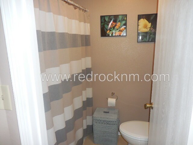 Building Photo - Single Story 2BR/2BTH Townhome in Rio Rancho!
