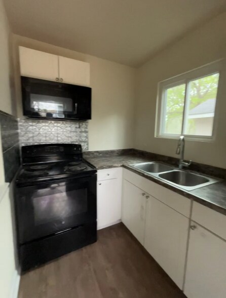 Primary Photo - 618 Marchmont Ln