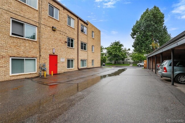 Building Photo - 525 Jackson St