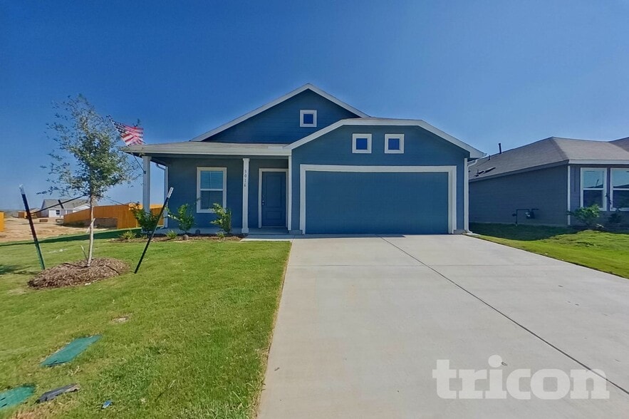 Building Photo - 3016 Pine St