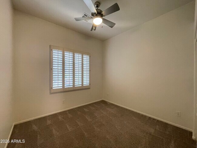 Building Photo - 3820 S Barberry Pl