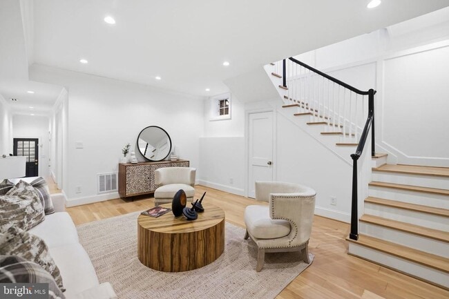 Building Photo - 3418 Reservoir Rd NW