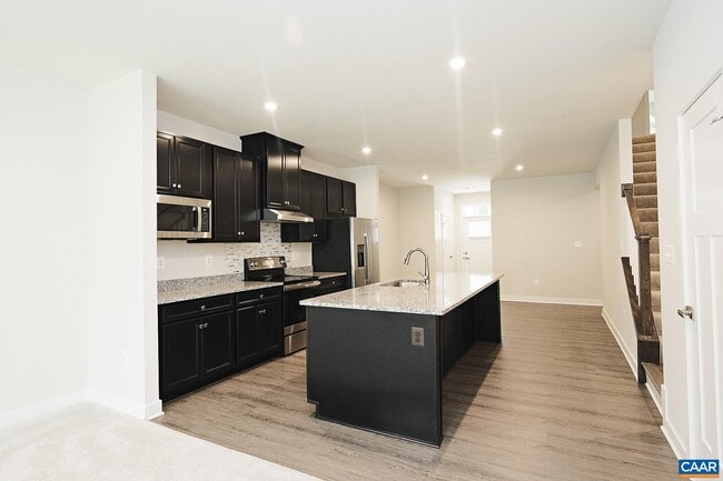 Building Photo - 922 Marsac St