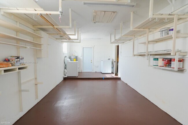 Building Photo - 3 br, 2 bath House - 135 NW 208th Street 135