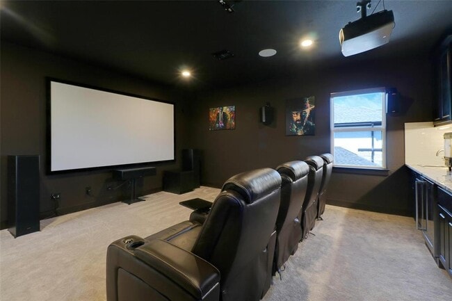 Building Photo - 702 Tomichi Trl