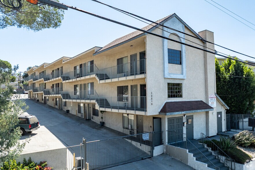 Primary - 10210 Mountair Ave