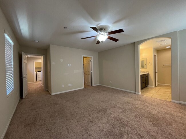 Building Photo - 4 BED 2.5 BATH 2 CAR GARAGE SINGLE FAMILY ...