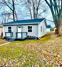 Building Photo - 4705 Vernon Ave