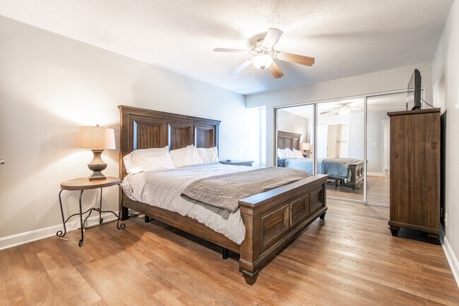 Building Photo - 4727 Jarboe St