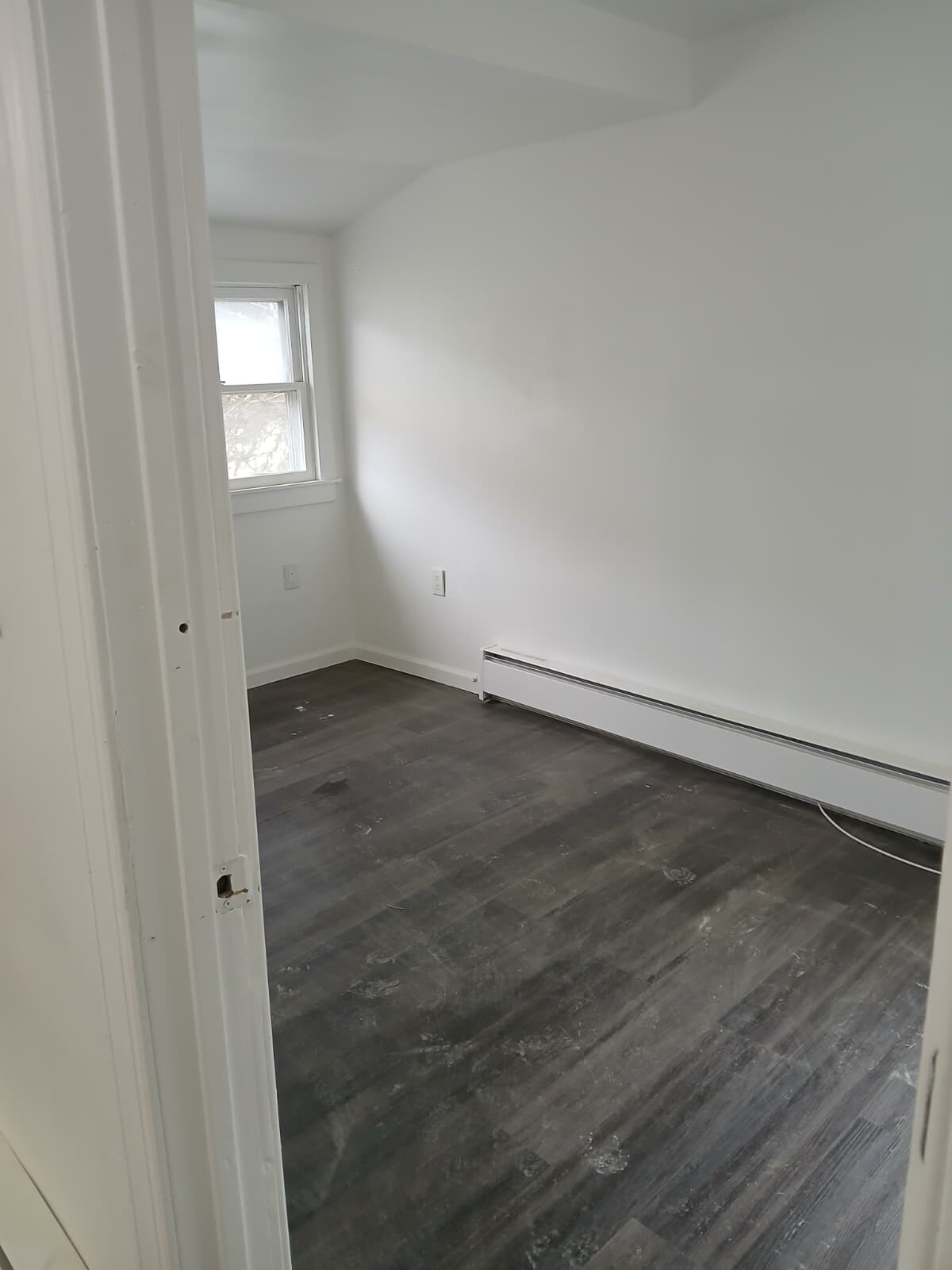 Building Photo - 110 Tuthill Rd