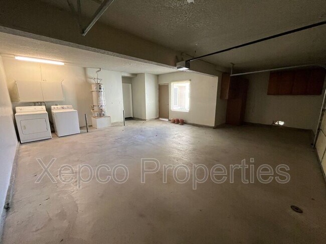 Building Photo - 41737 Armanac Ct