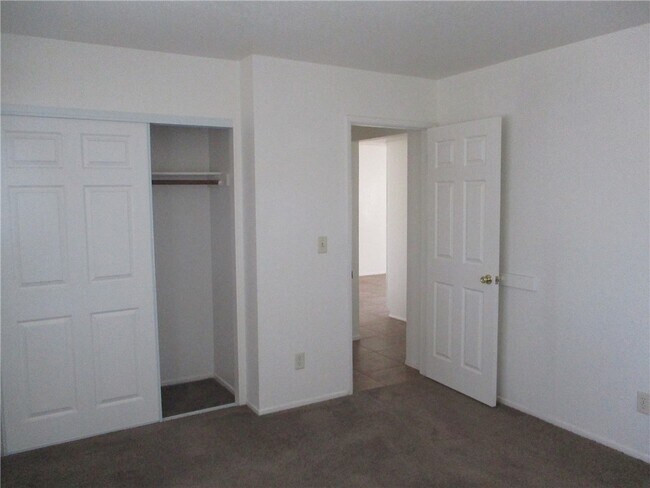 Building Photo - 5090 La Calzada Rd