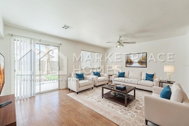 Building Photo - 9021 Iron Hitch Ave