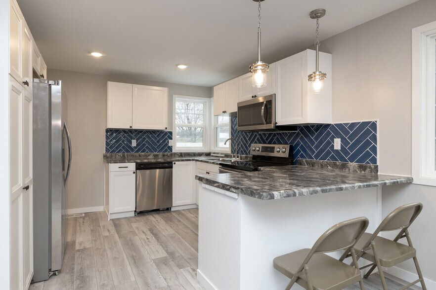 Building Photo - 8835 Nicollet Ave S