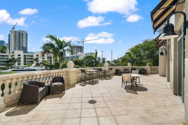 Building Photo - 600 W Las Olas Blvd