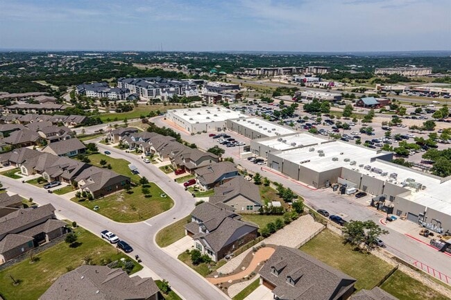 Building Photo - 181 Village Oak Dr
