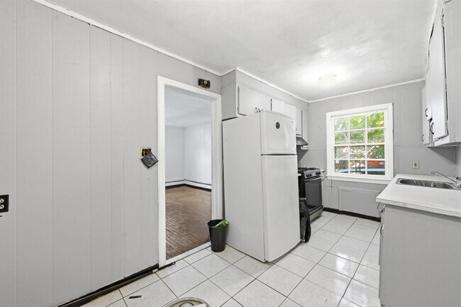 Building Photo - 10 McGotty Pl