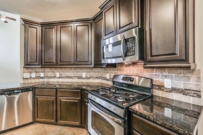 Building Photo - 28807 Mayes Bluff Dr