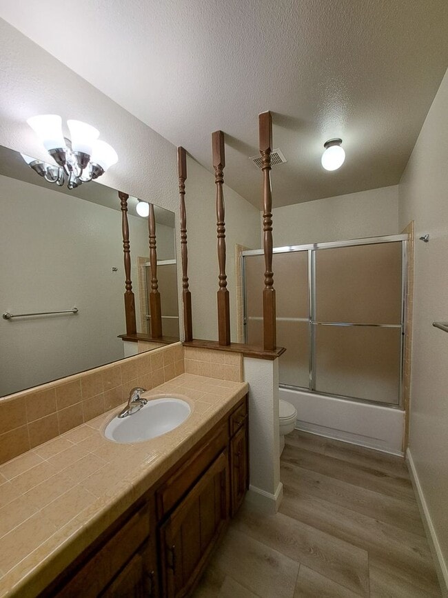 Building Photo - 4593 N Emerson Ave