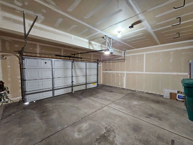 Building Photo - 3958 Pecos Trail