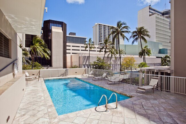 Building Photo - Marine Surf - Studio 1b 1parking! in Waikiki