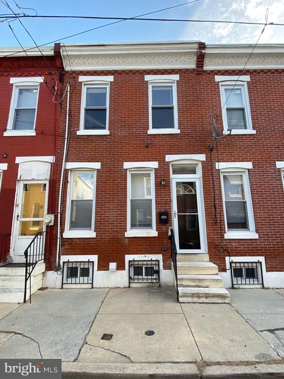 Building Photo - 1523 S Opal St