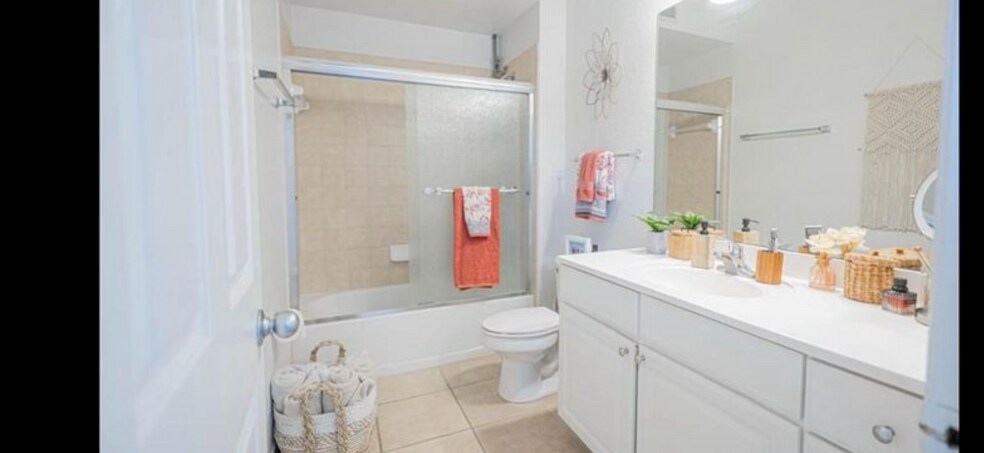 Building Photo - 5202 Hampton Beach Pl