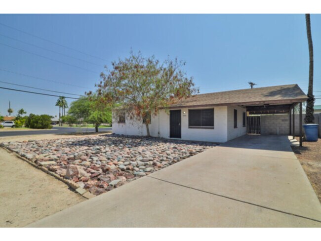 Building Photo - 3 Bedroom Home in Tempe!