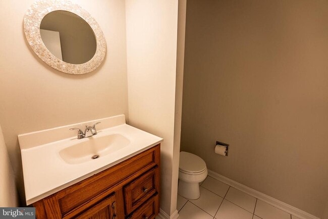 Building Photo - 8209 Mockingbird Dr