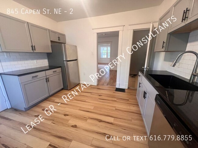 Primary Photo - Spacious Three Bedroom Duplex on NE Side!