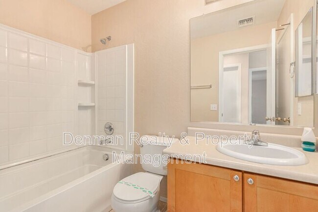 Building Photo - 6316 W Branham Ln